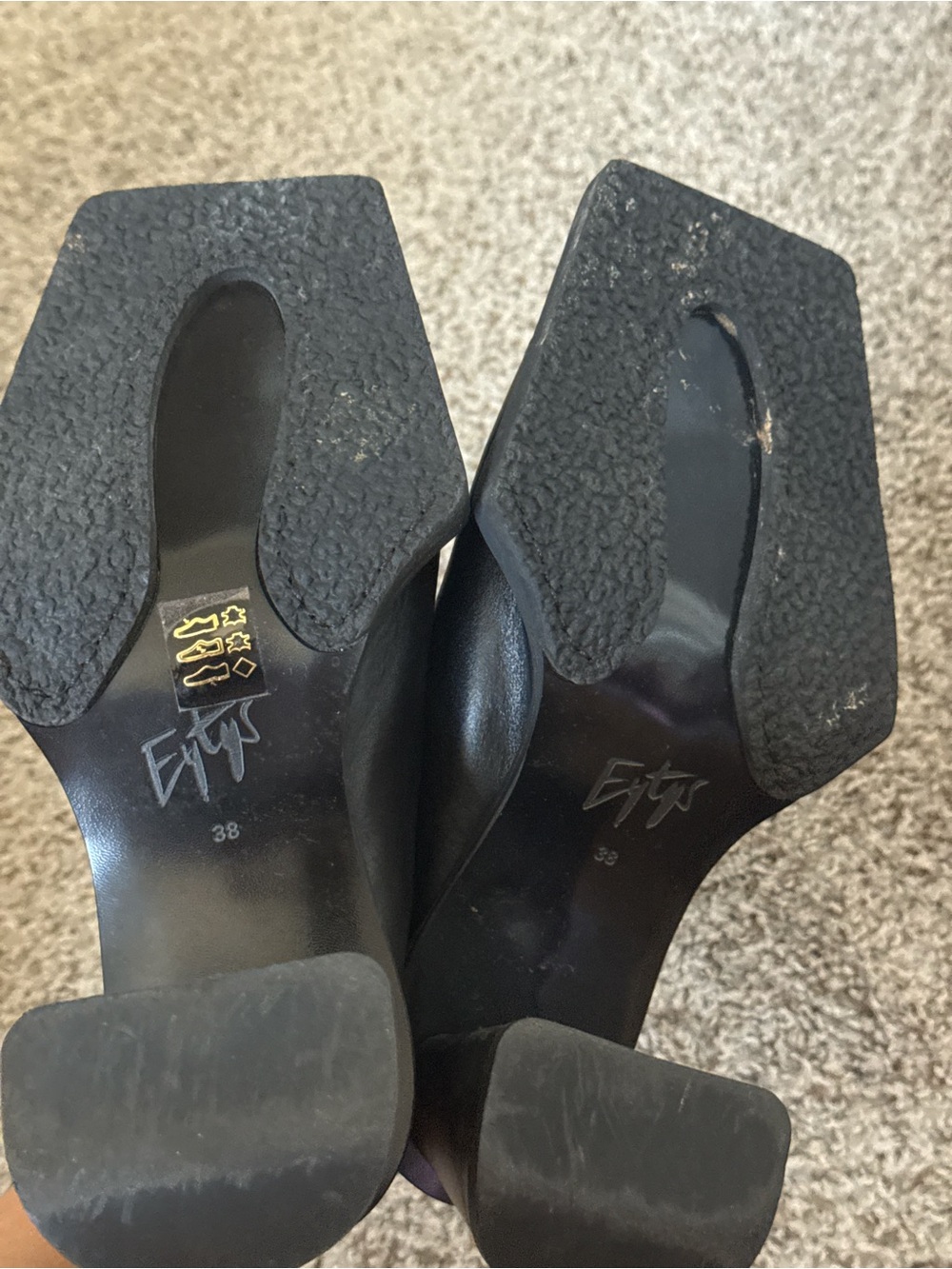 Unique platform heels bought in Korea - Picture 3 of 4